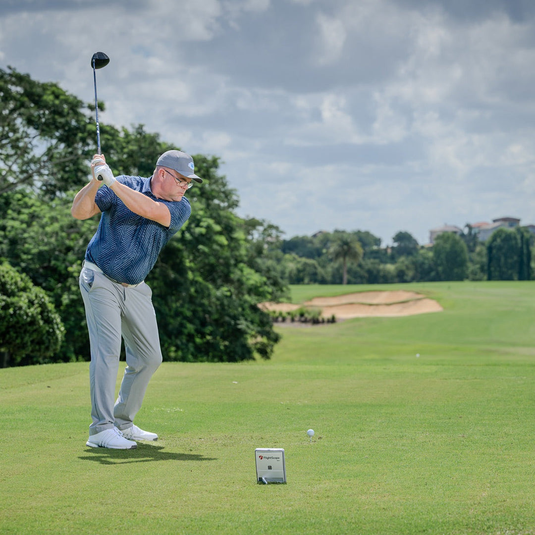 How to Hit a Draw vs Fade In Golf